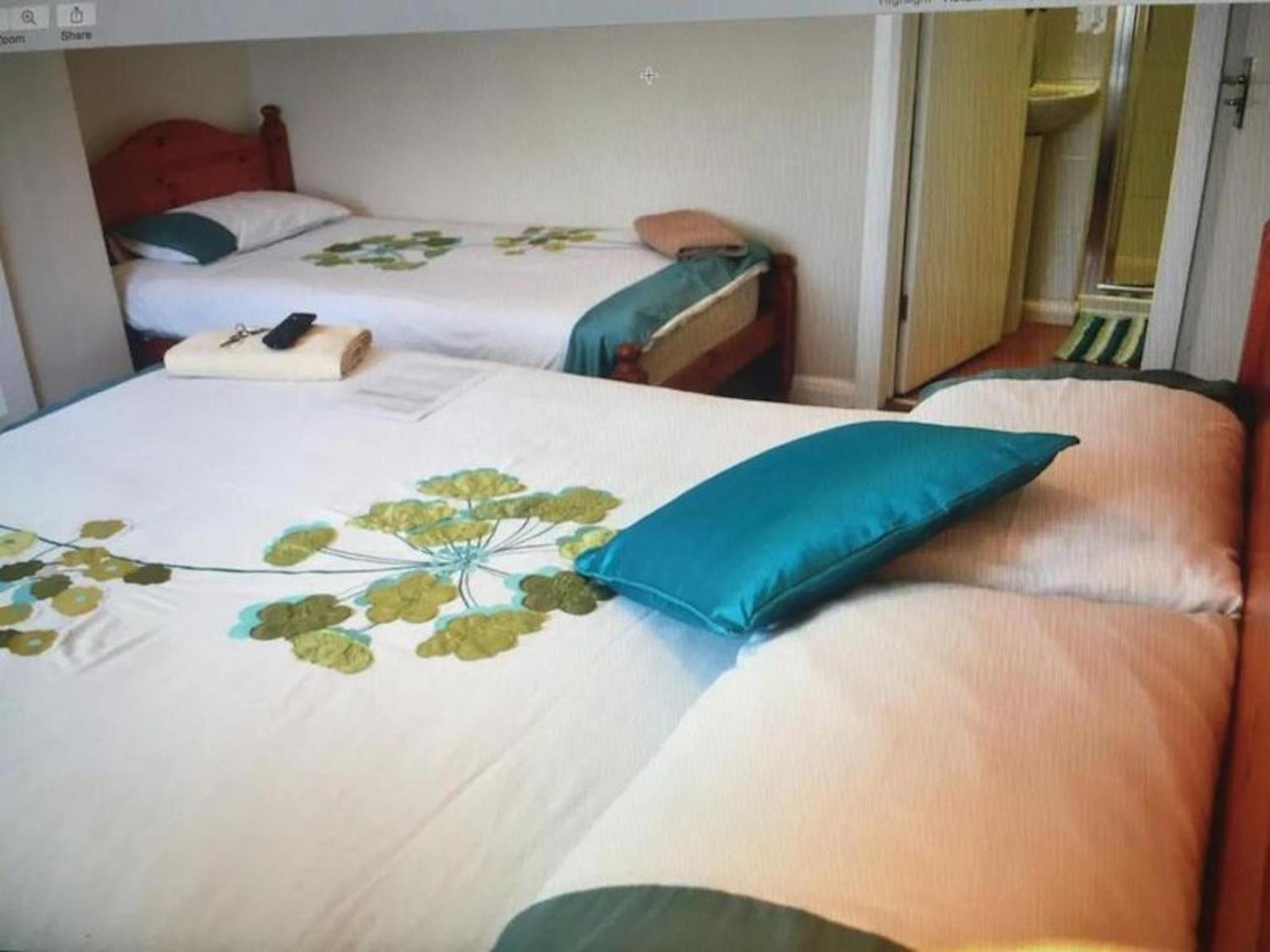 הייז Room In Guest Room - Comfortable Family Room With Tv, Free Fast Wifi, Sleeps 4 With 1 Bunk Bed מראה חיצוני תמונה