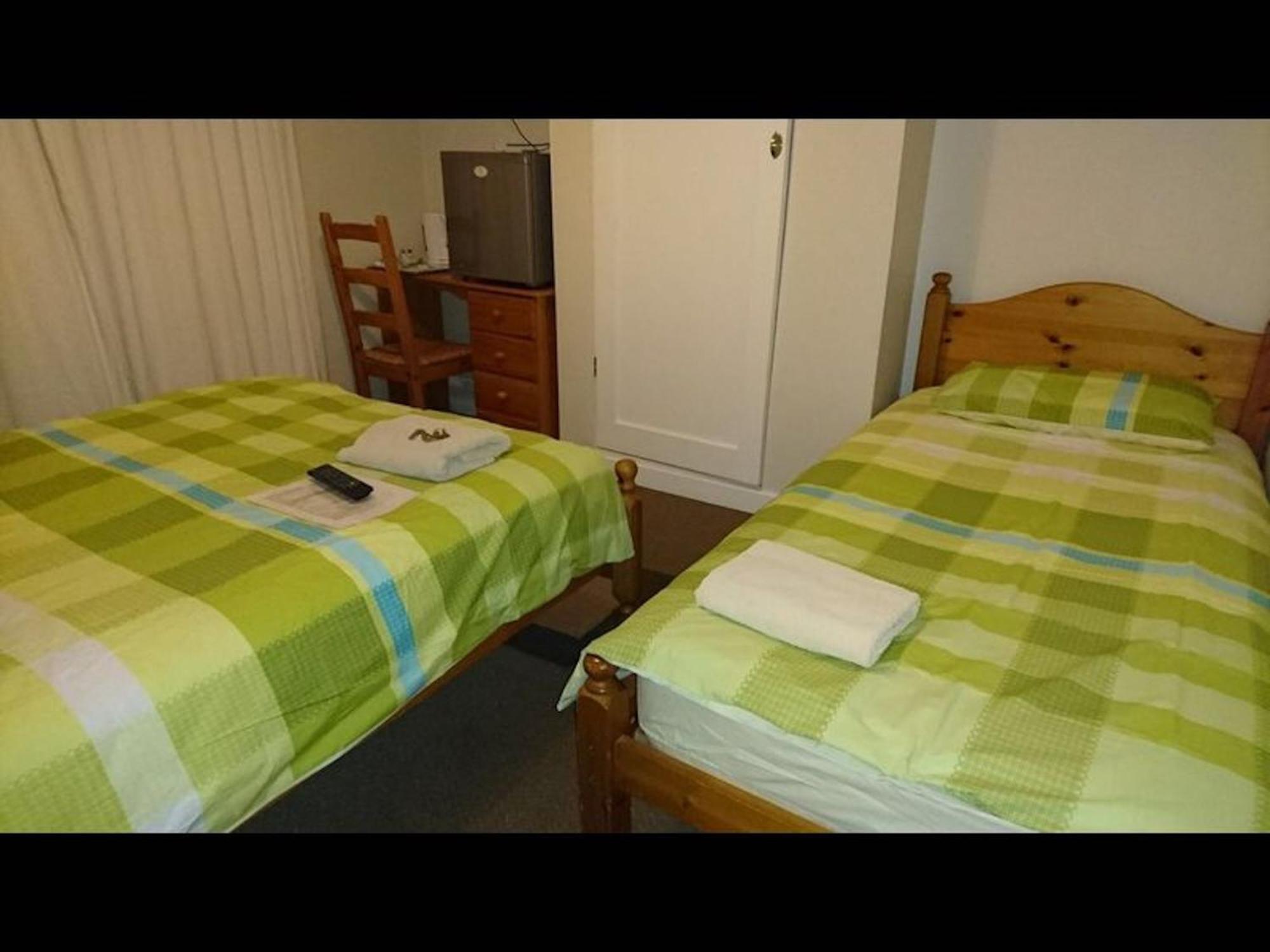 הייז Room In Guest Room - Comfortable Family Room With Tv, Free Fast Wifi, Sleeps 4 With 1 Bunk Bed מראה חיצוני תמונה