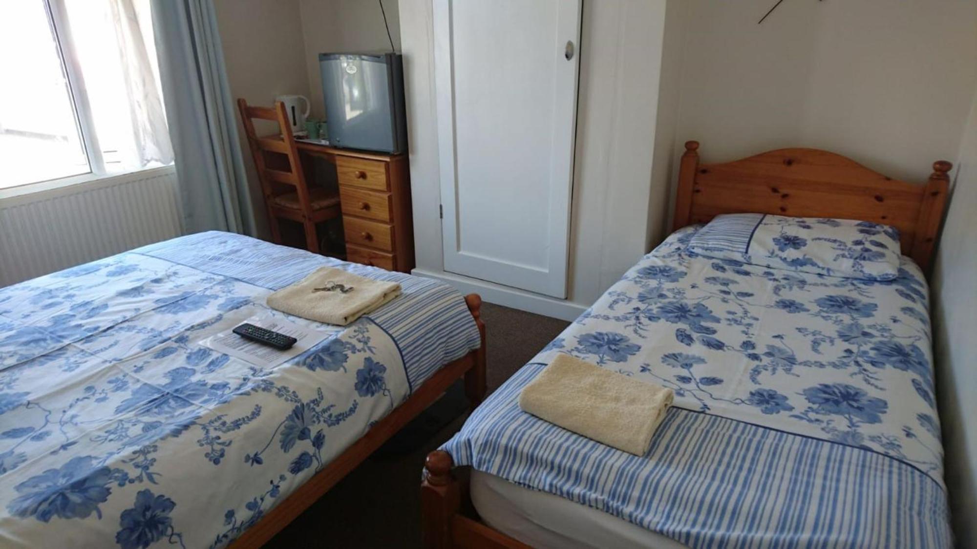 הייז Room In Guest Room - Comfortable Family Room With Tv, Free Fast Wifi, Sleeps 4 With 1 Bunk Bed מראה חיצוני תמונה